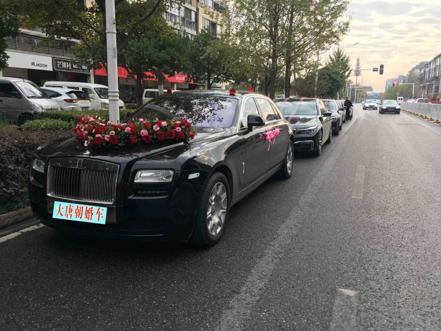 婚礼租车专业出租豪华婚车劳斯莱斯古斯特
